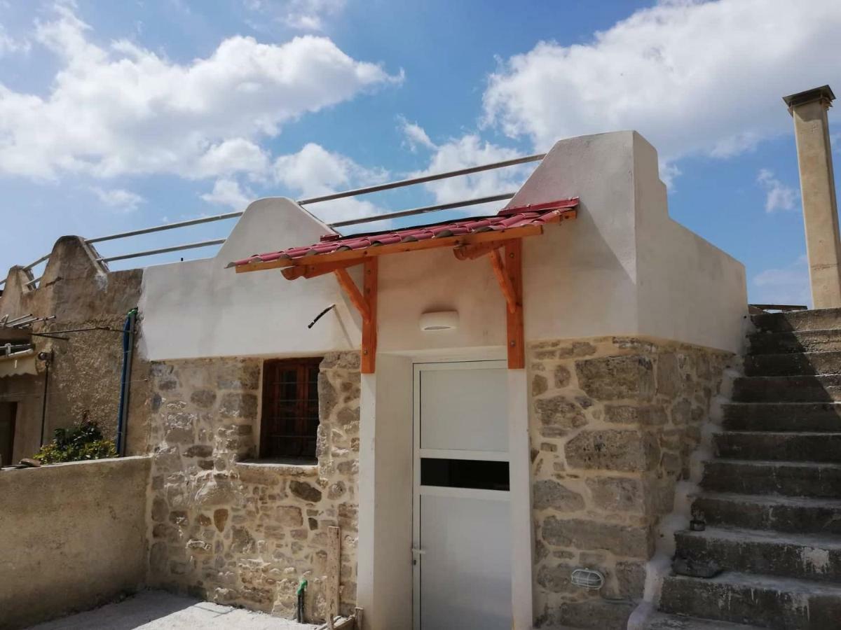 Appartement Papas Moírai